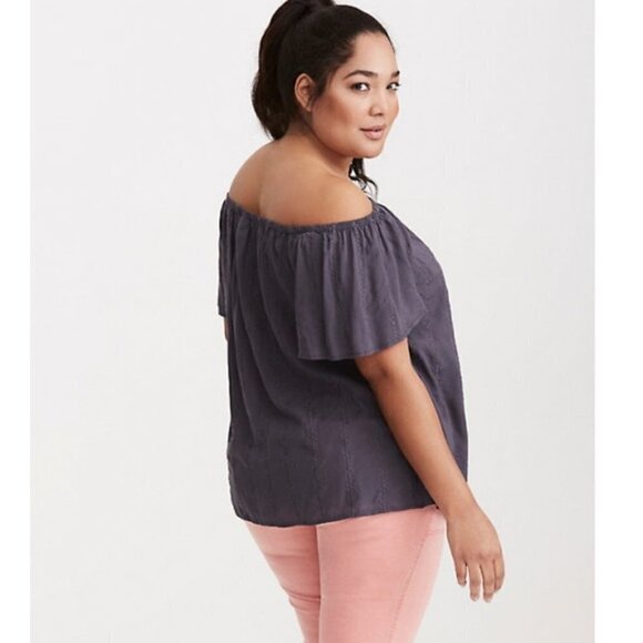 Torrid Floral Embroidered Off Shoulder Blouse 0X - Picture 4 of 12